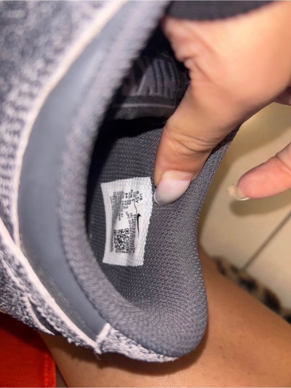 Nike Gray and Lime Green Low-Top Sneakers - Picture 4 of 4